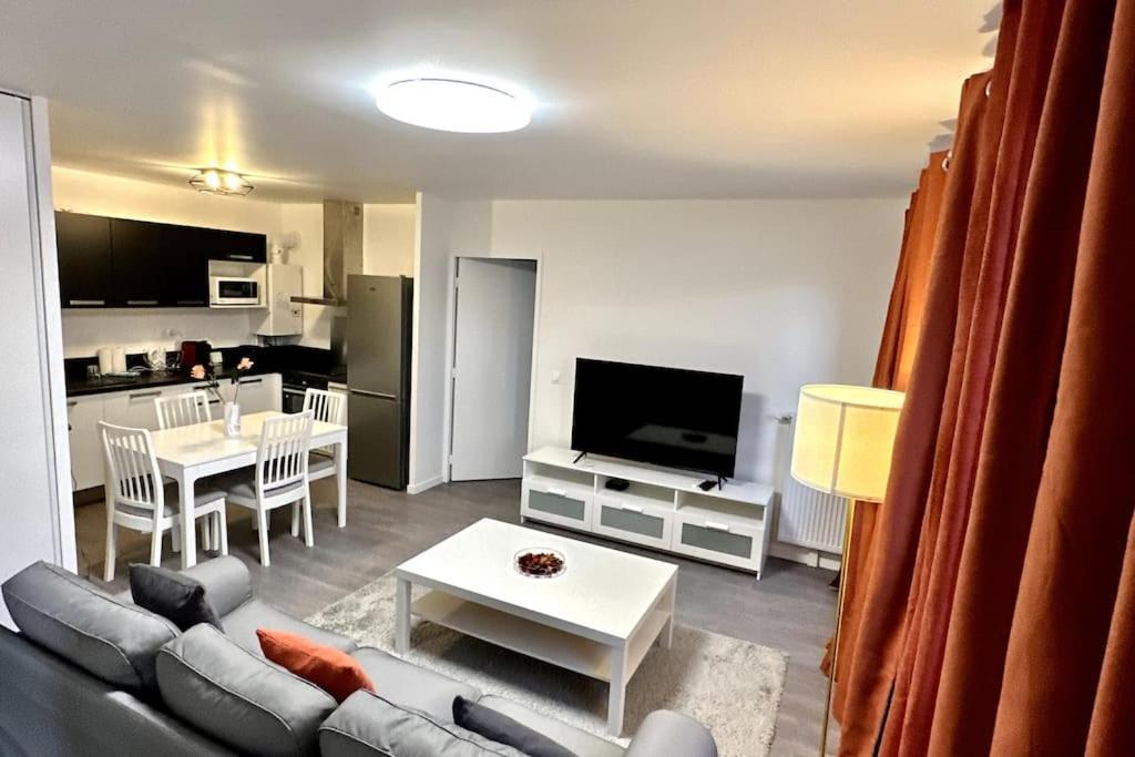 Appartement Cozy - Quartier Residentiel Melun Exterior foto